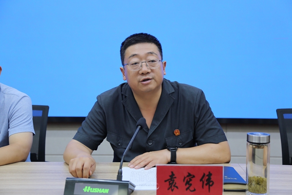 新闻中心 法院要闻   党组成员,副院长王成明宣读了《老城区人民法院